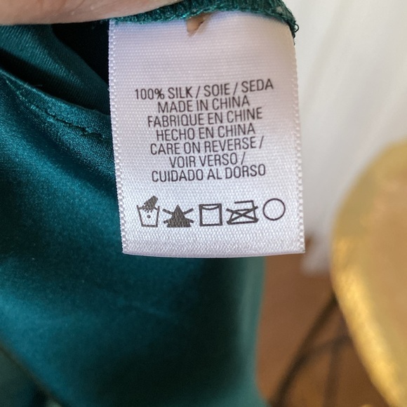 100% Silk TTahari dark teal blue/green, ruffle sleeveless, lightweight Size S - Picture 15 of 17